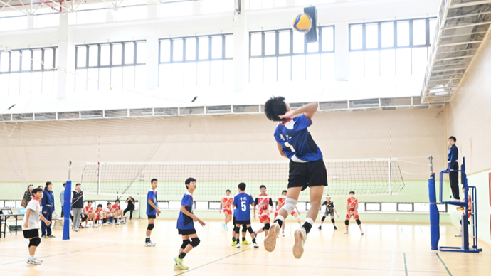 利物浦正式发布新赛季球衣，时隔13年再度携手阿迪达斯
